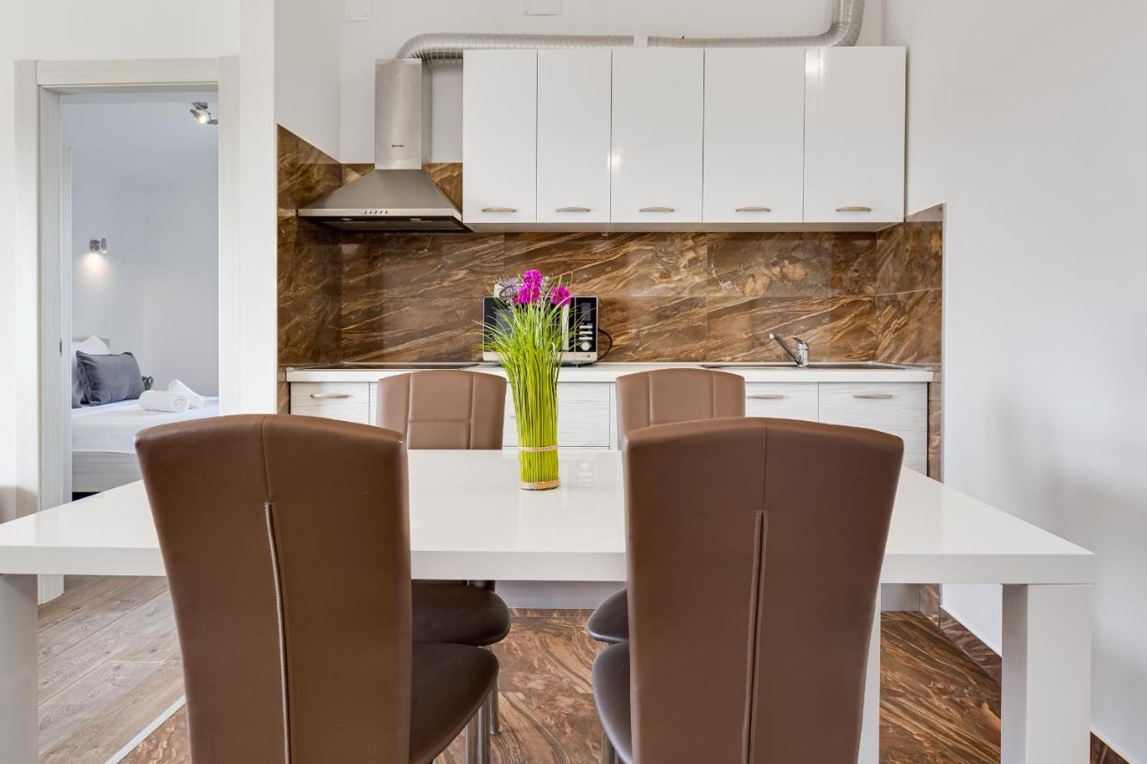 Apartman David S Bazenom Podusje Ngoại thất bức ảnh