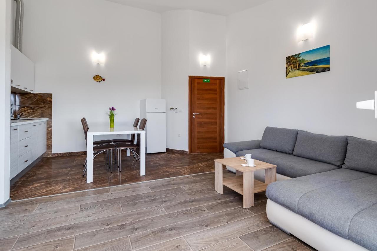 Apartman David S Bazenom Podusje Ngoại thất bức ảnh