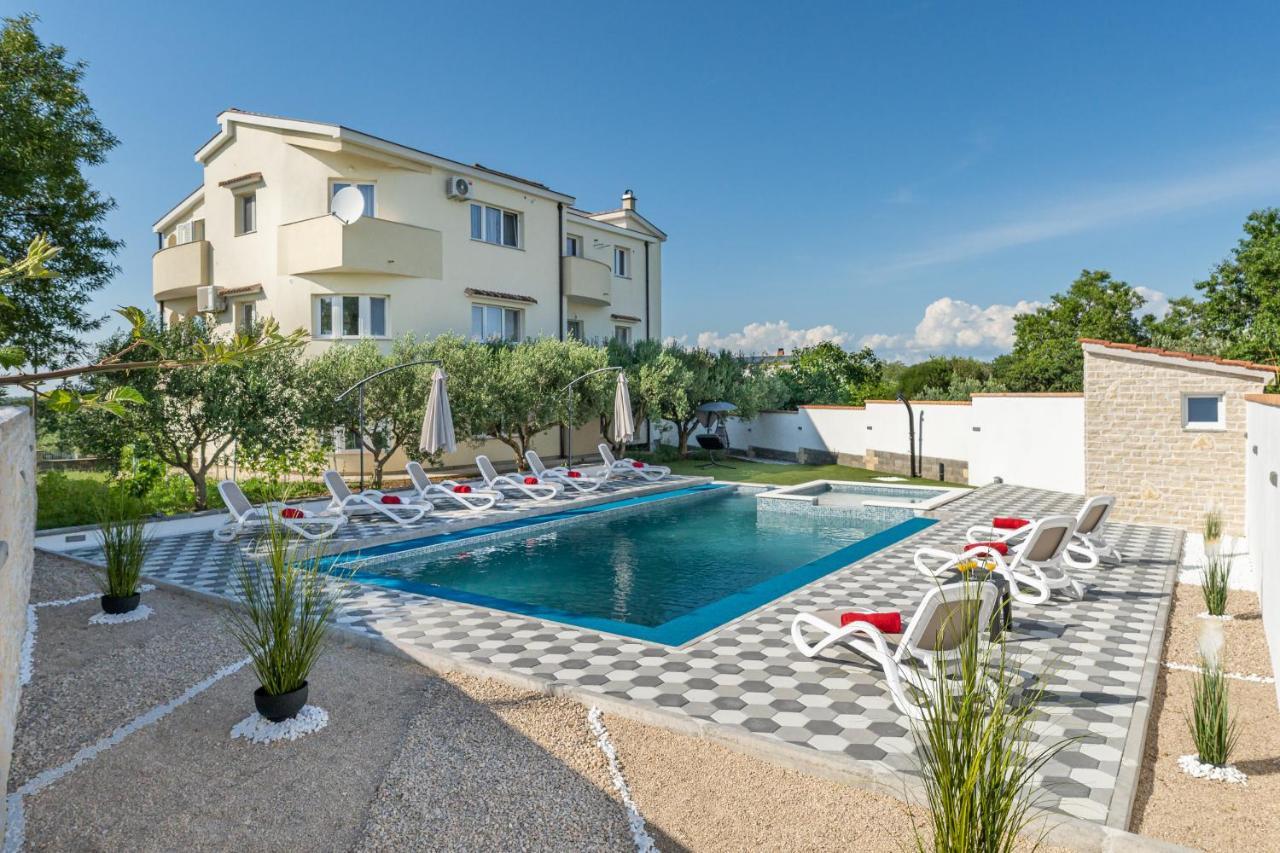 Apartman David S Bazenom Podusje Ngoại thất bức ảnh